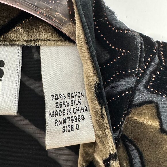 Chicos Design Velvet Burnout Topper Asian Inspired - Picture 11 of 14